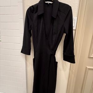 US 10 Classic Diane von Furstenberg Black Wrap Dress
